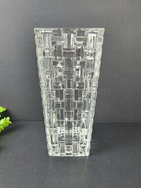 Riedel Vivant Boss Nova Crystal Vase